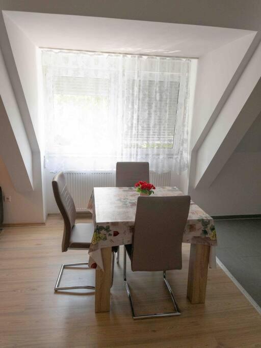 Lovely 2 Bedroom Apartment Lemon Grass In Central Lindau Λιντάου Εξωτερικό φωτογραφία
